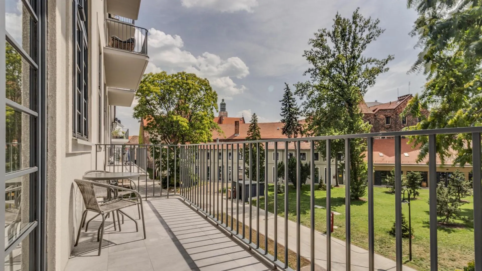Rentplanet - Bulwar Staromiejski Wroclaw Apartment